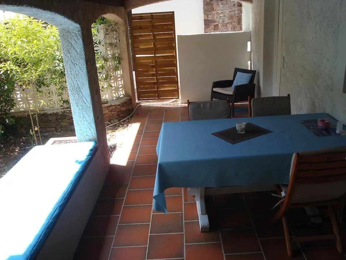 Le Patio Bleu Villa La Crau 0*,  France